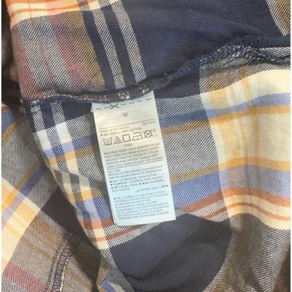 Old Navy The Boyfriend Shirt Women SZ Medium Navy Blue Plaid Classic Shirt - Picture 4 of 16